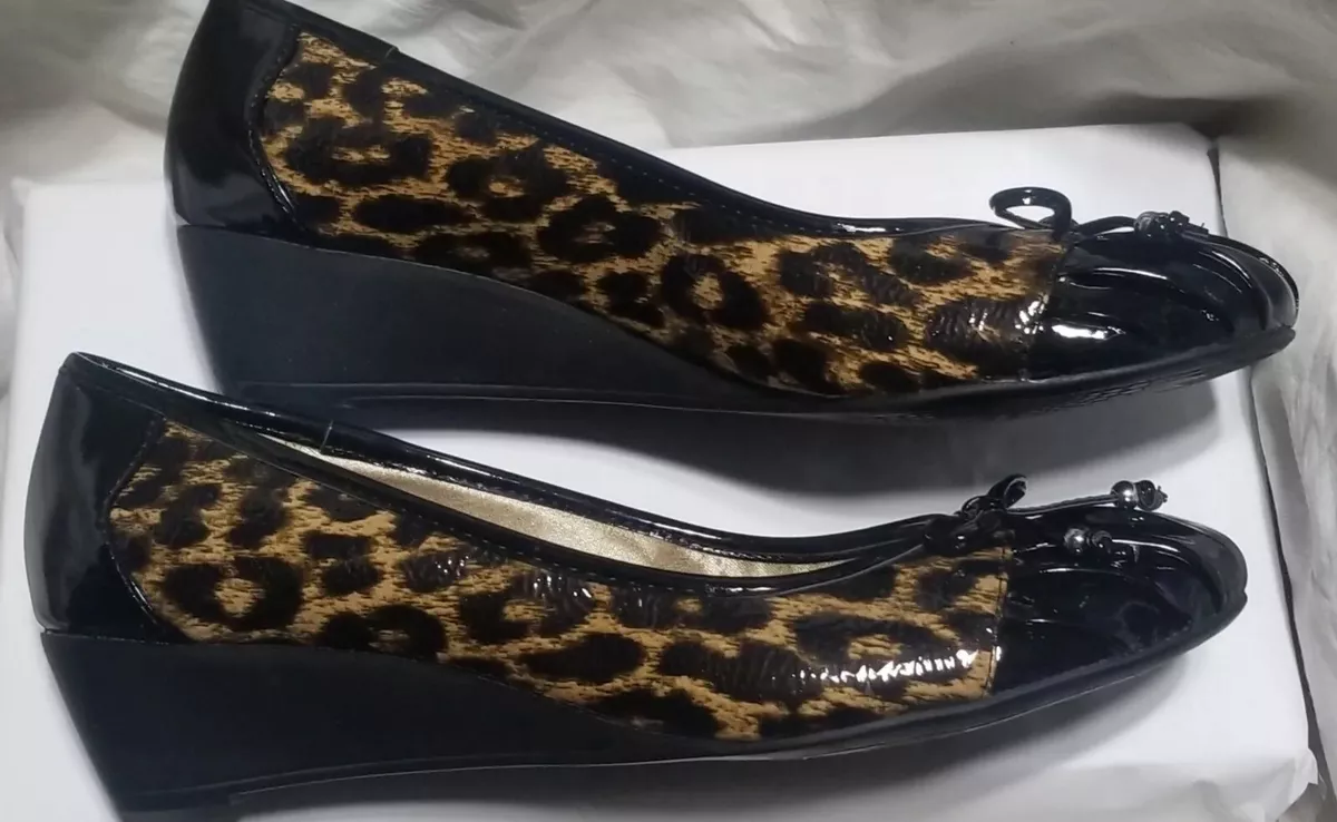 Anne klein women's corner shop wedge pump