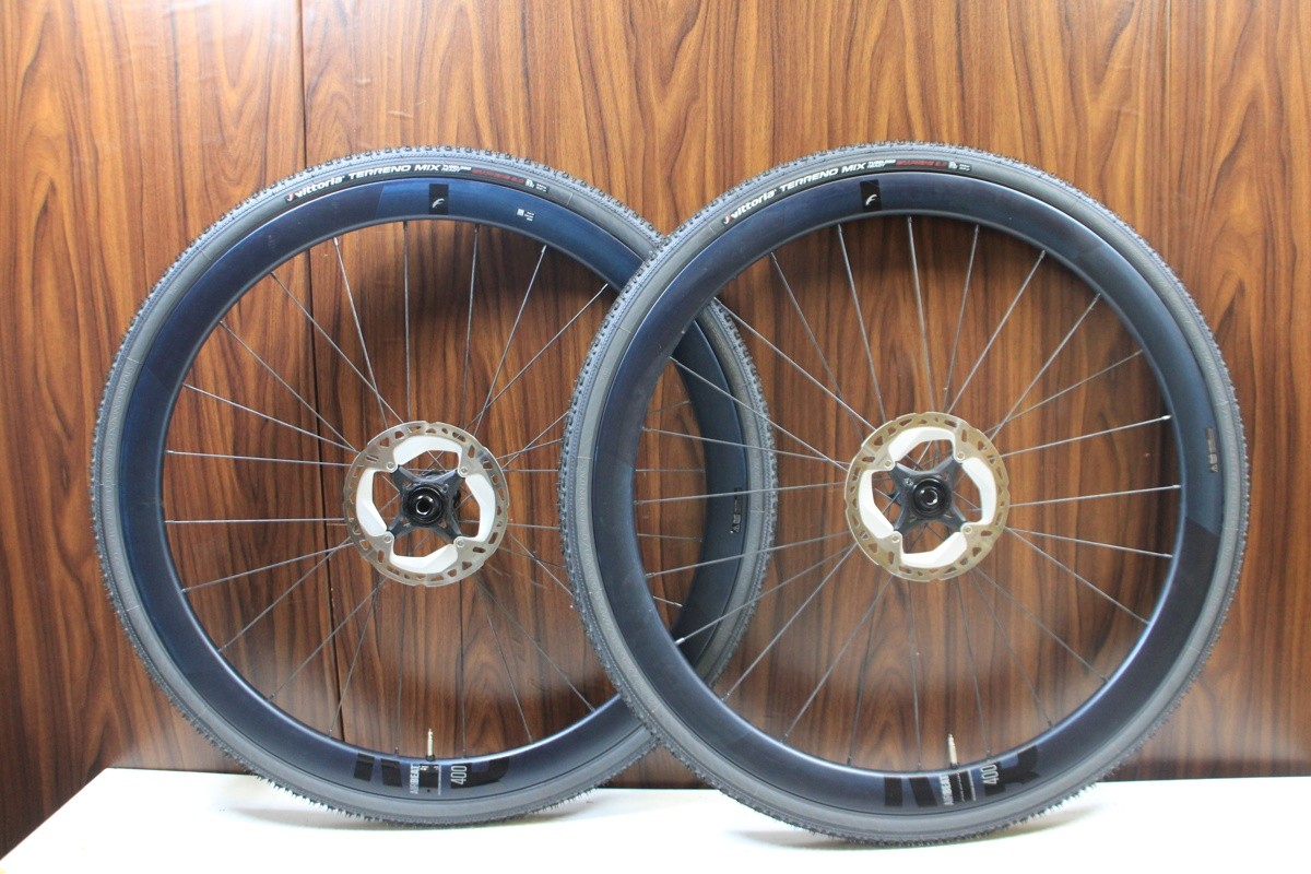 Fulcrum Airbeat 400 DB XDR Clincher Tubeless Carbon Wheelset SRAM