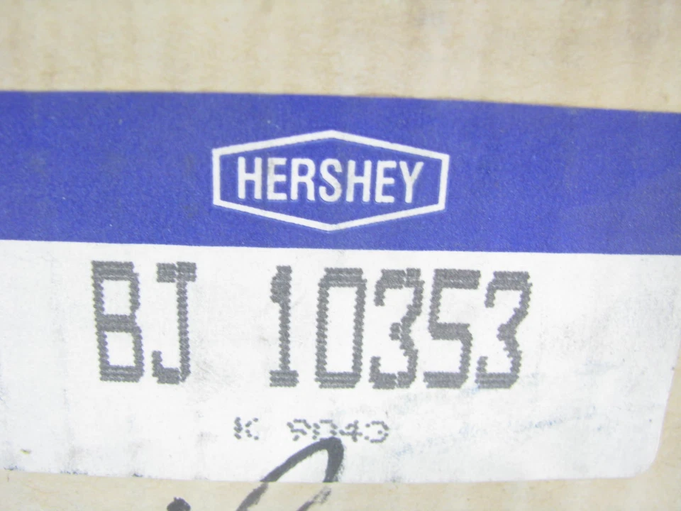 Rótula de suspensión inferior delantera derecha Hershey BJ10353 para Datsun 620 1978-1979 Foto 3 de 3