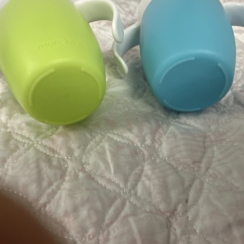 Munchkin Lote de 2 Tazas Mircle 360 Sippy con Asas 1) Azul / 1) Verde Libre de BPA Foto 3 de 4