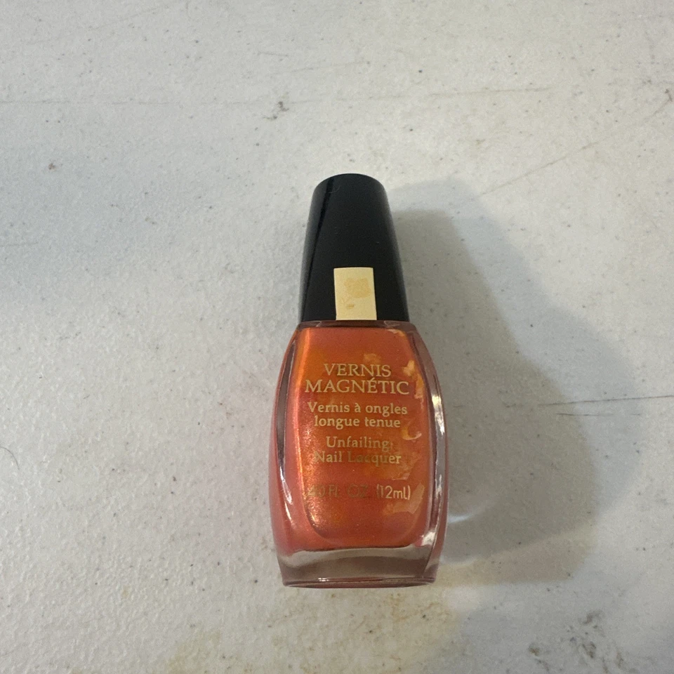 Esmalte de uñas magnético Tai O Lancome Vernis nuevo Foto 2 de 3