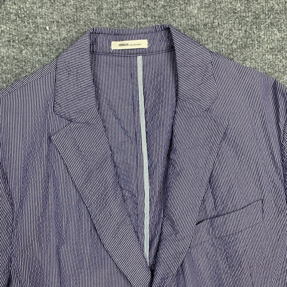 Armani Collezioni Blazer Mens *42 Blue Pinstripe Lightweight 2 Button Jacket - Image 3 of 4