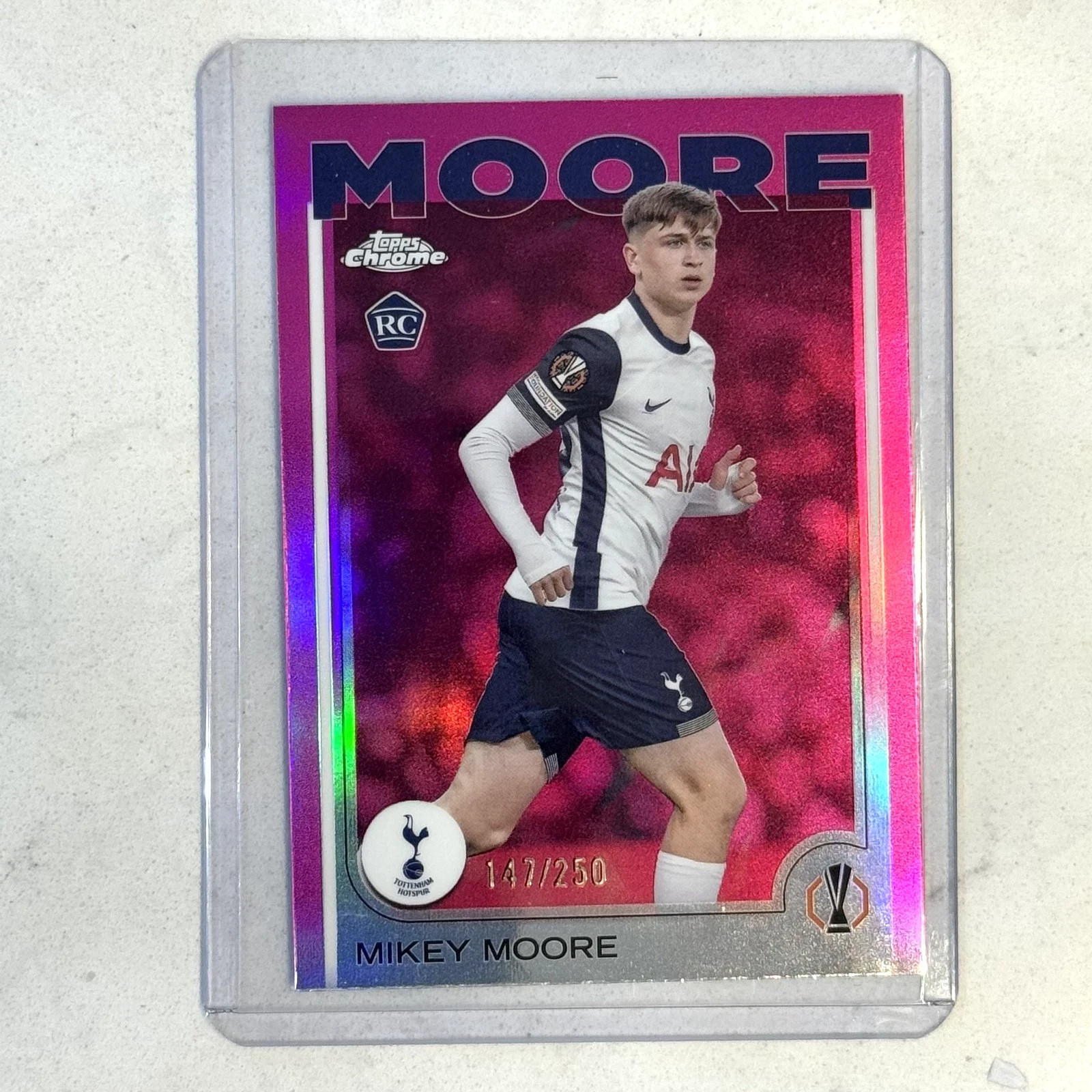 2024-25 Topps Chrome Uefa #199 Mikey Moore Pink Refractor 071/250 Rookie Rc