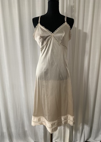 VTG Pinup Coquette Satin Shiny Slip Dress Nightgown Lingerie Nylon Bronze Beige - Picture 18 of 20