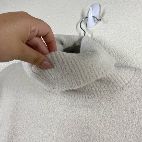 Wilfred Free Womenu0026#039;s Size Medium Hush Knit Turtleneck Sweater Silver  Birch NEW | eBay
