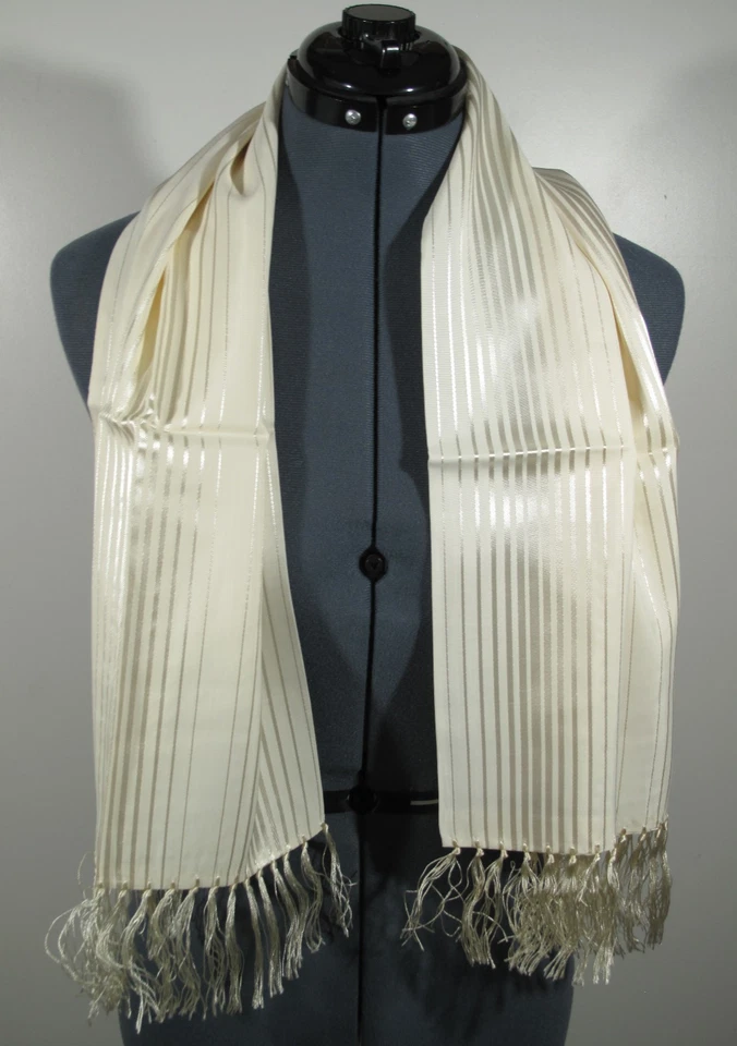 Lote de 5 Bufanda De Colección Caballeros Ópera-Aviación Crema Borlas Diseños Geométricos Foto 4 de 4