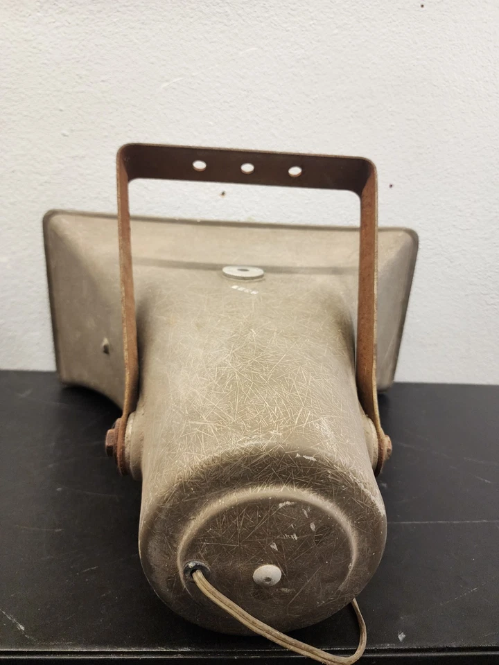 Vintage Electro-Voice FC100 Compound Horn Speaker Fiberglass - Image 3 of 4
