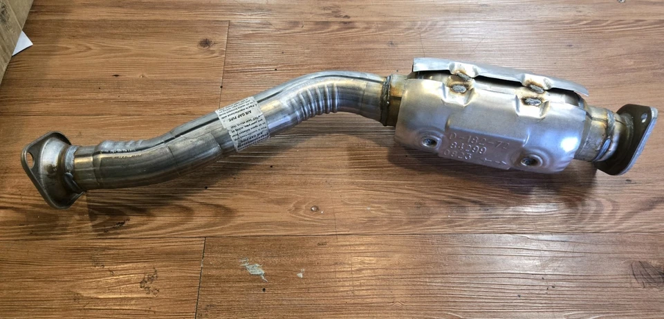 Walker 84299 CalCat CARB Direct Fit Catalytic Converter  2011-2017 Nissan Juke  - Image 2 of 4