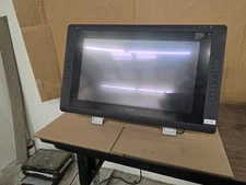 Wacom Cintiq 22HD DTK-2200/K  22-Inch Pen Display LCD Tablet and Stand