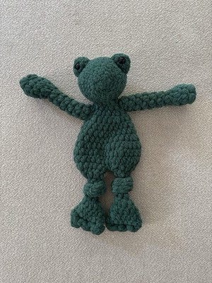 Handmade Crochet Green Frog Plush Stuffed Animal Toy Kids Playtime Cuddle Buddy