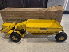 Vintage  DOEPKE Model Toys Pressed Steel No 2000 Woolridge Earth Hauler W/ Box