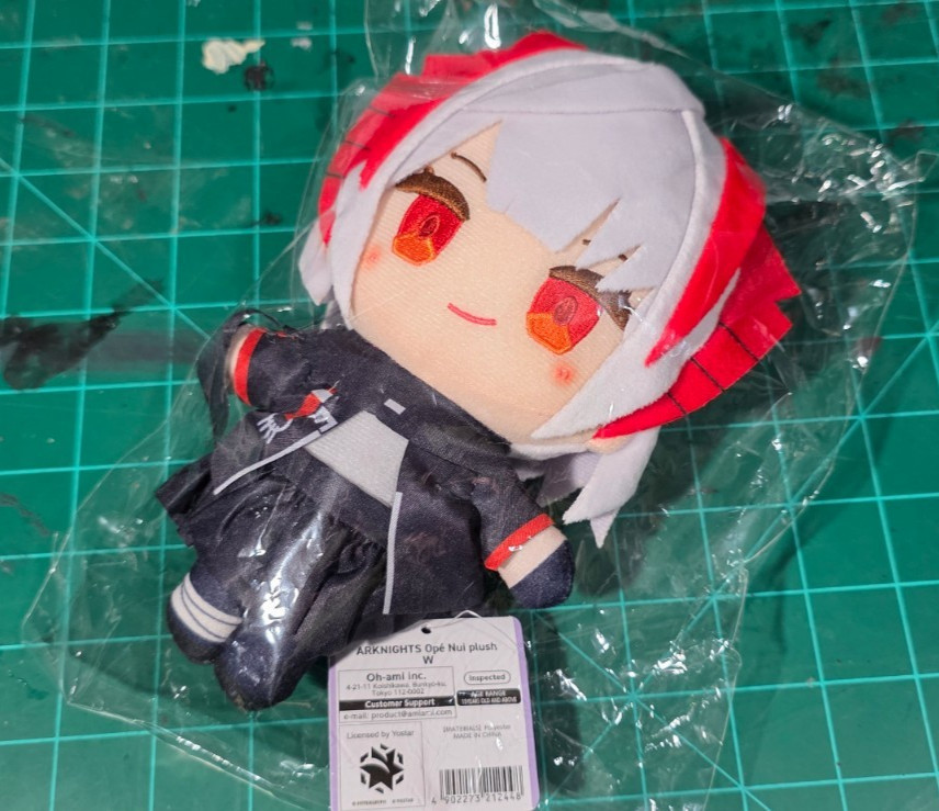 Peluche Arknights OpeNui con