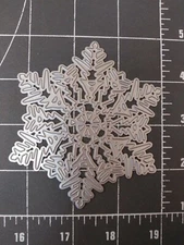Universal thin metal die cut tool emboss Snowflake Christmas Ornament Winter XL2