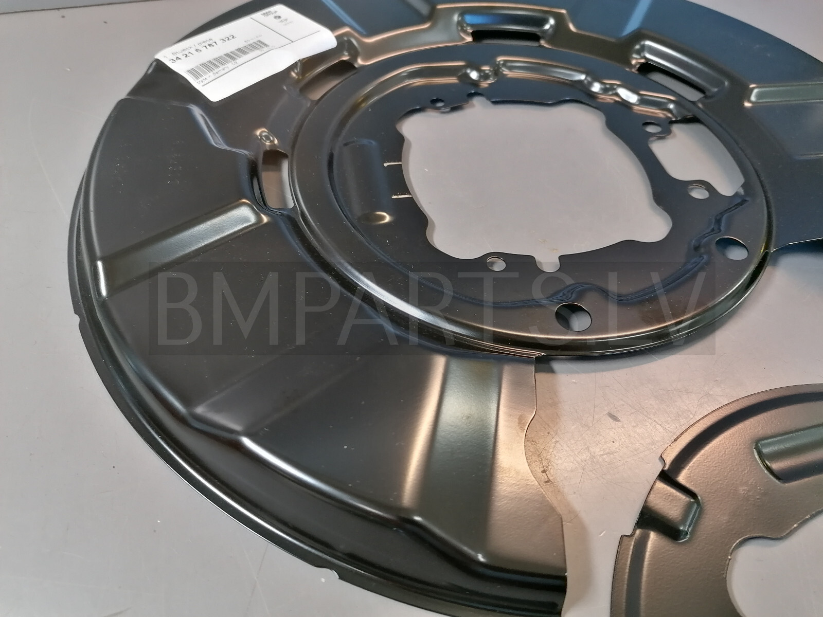 NEW GENUINE BMW X1 E84 BRAKE PROTECTION PLATE REAR RIGHT 6787322  