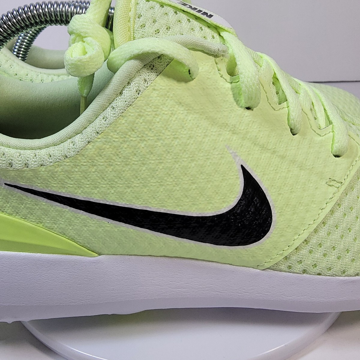 Nike Roshe G Barely Volt & Black White Spikeless Golf Shoes Men\'s 9 CD6065-701 Size 9.5 Men - Nike Roshe G Volt White Black Spikeless Golf  main image 2
