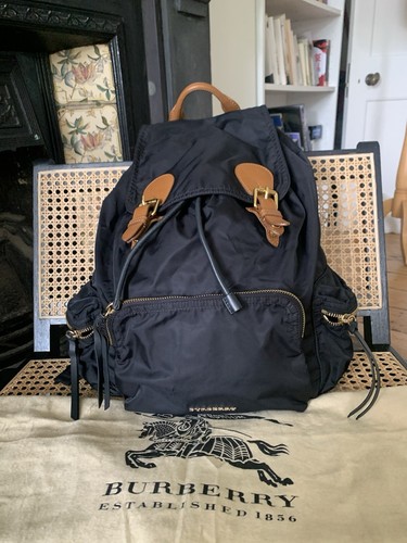 Authentic Burberry black nylon backpack/rugsack With dust bag - Picture 2 of 8