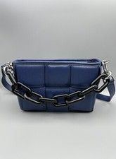 Borsa a tracolla Chiara Ferretti blu in pelle intrecciata trapuntata Made in Italy