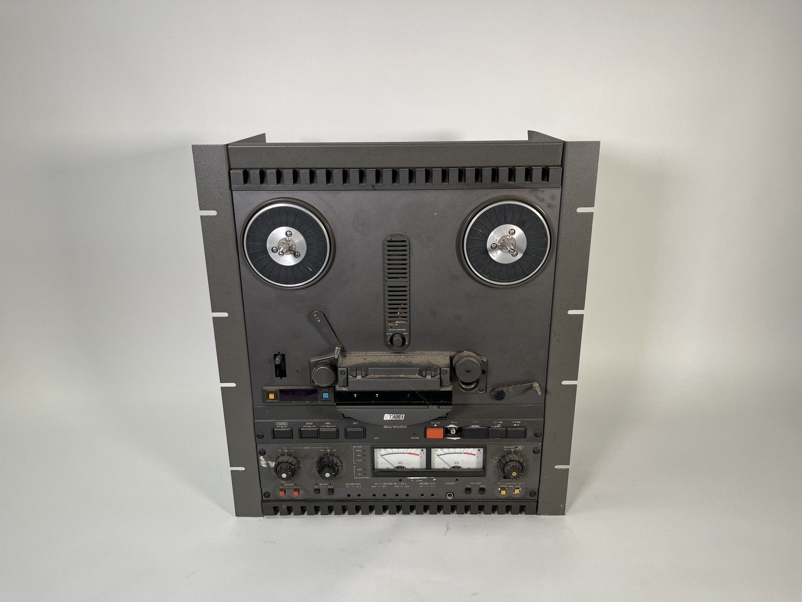 Otari MX 5050 BII-2 Reel to Reel 1/4” Tape 2-channel RECORDER / REPRODUCER.