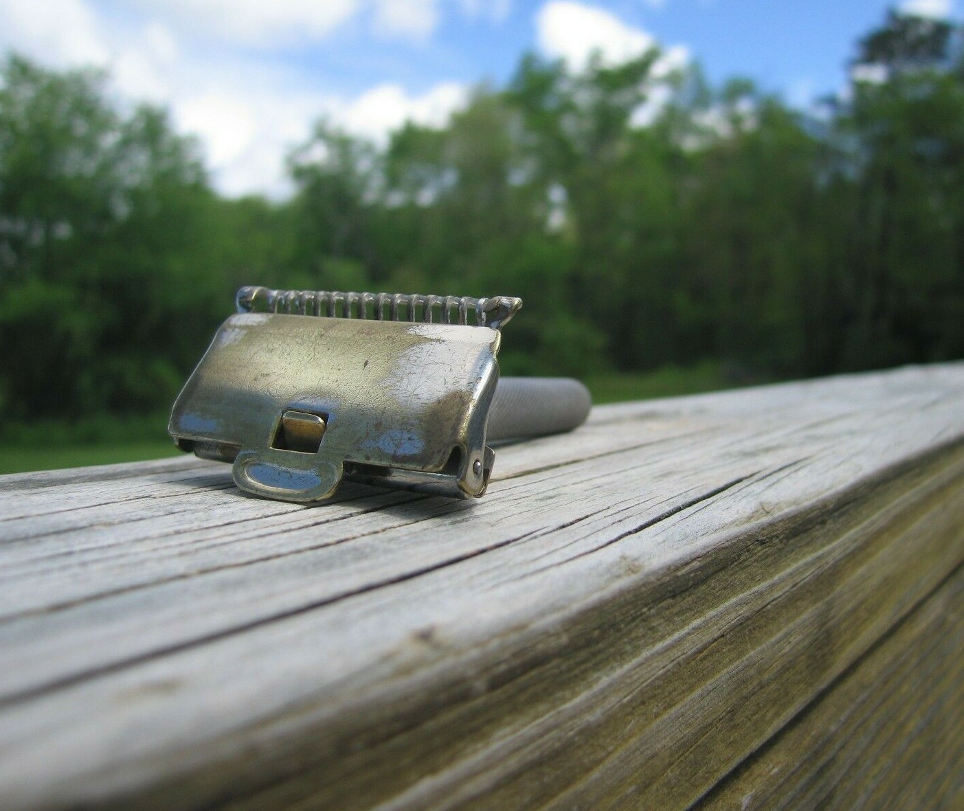 Gem Cutlery Co "Damaskeene" SE Safety Razor Silver Tone w/Original Case