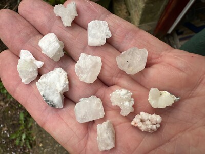 12 x KLEINER / WINZIGER ZEOLITH - APOPHYLLIT STILBIT CHALCEDON GROBE NATURSTEINE
