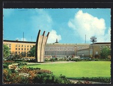 Ansichtskarte Berlin, Luftbrückendenkmal am Flughafen Tempelhof 1964 