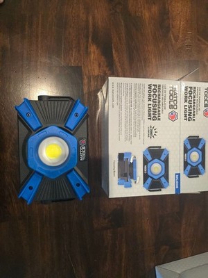 Matco Tools MFL2000B Blue 2000 Lumen Rechargeable Infinity Focusing Floodlight