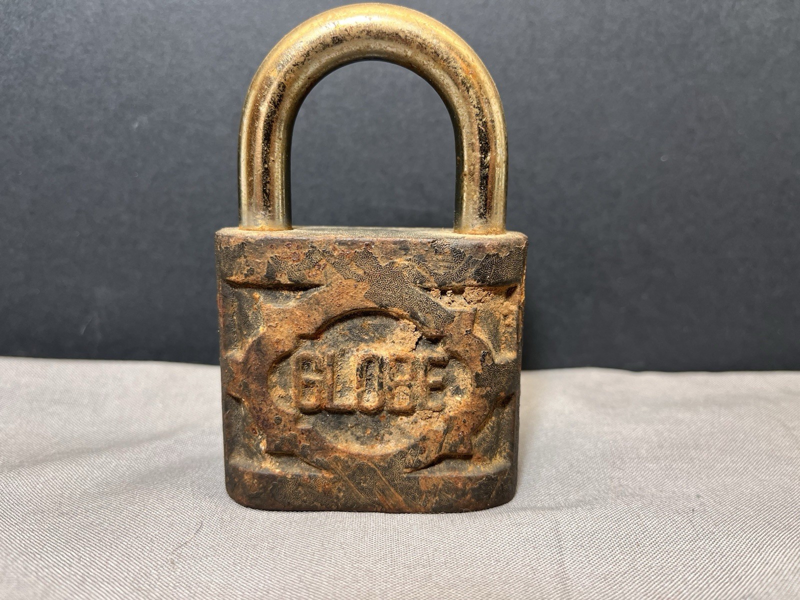 Vintage Iron GLOBE Asian Padlock ~ Locked No Key