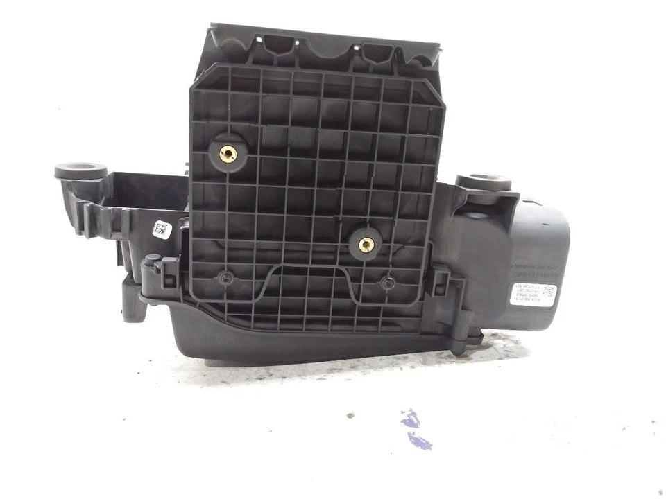 Infiniti Q60 2017 OEM conjunto de filtro de aire 2,0 L AWD se adapta a 17-18 A2740900701 Foto 2 de 4