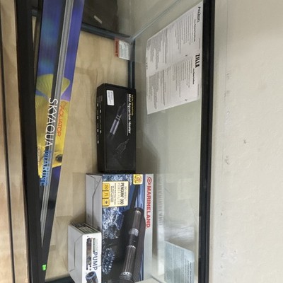 Aqueon 40 Gallon Breeder Tank w/ Filter, Strip Light, Wave Maker, and Heater