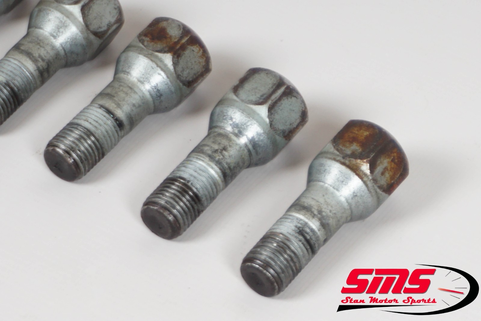 99-08 Maserati Spyder Coupe M138 3200 4200 Wheel Lug Nut Bolt Stud 5pc OEM