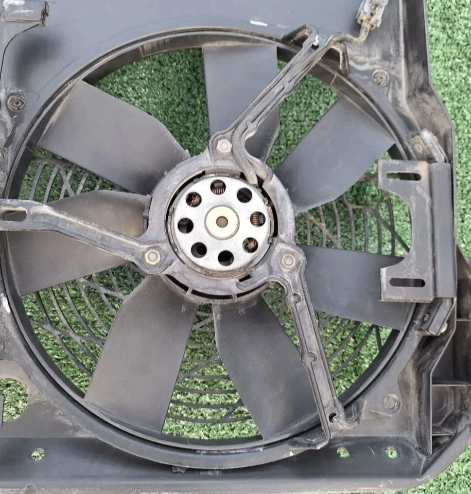 Conjunto de motor ventilador de refrigeración radiador Mercedes R129 SL500 SL600 1993-2002 FABRICANTE DE EQUIPOS ORIGINALES Foto 4 de 4