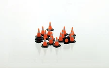 1:64 ORANGE BLACK WHITE PLASTIC TRAFFIC CONES 3D TO SCALE TOY DIORAMA ACCESSORY