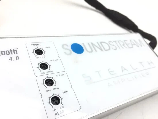 Amplificador Sound Stream Stealth 2010 Can-Am Spyder RS-S Roadster SE5 2848A x Foto 2 de 4