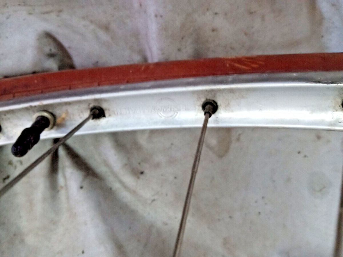 Vélo Raleigh Competition GS, une conversion en fixed gear sur Le Vélo Vélo Raleigh Competition GS, une conversion en fixed gear sur Le Vélo