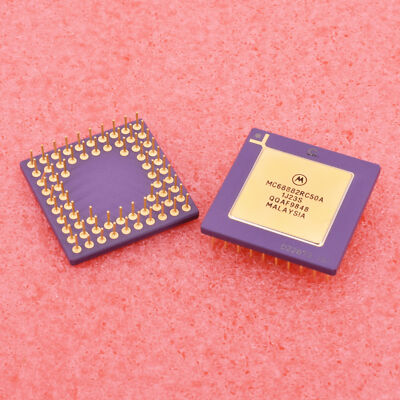1PCS/2PCS MC68882RC50A Package:PGA MC680X0 FPU COPROCESSOR MOTOROLA IC