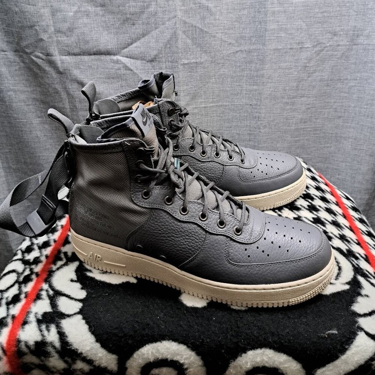 @Size 13 Nike SF Air Force 1 Men 917753-004 Mid Dark Grey 2017 Brand New - A3 Nike SF Air Force 1 Mid Dark Grey | eBay main image 4