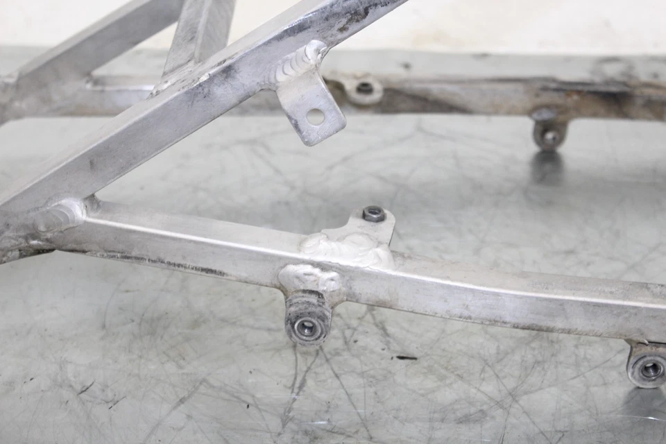 Honda CR125R 2003 2004 OEM subchasis trasero subchasis riel de asiento 50200-KZ4-L30 Foto 3 de 4