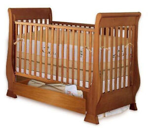 New Nursery Baby Sleigh Crib 