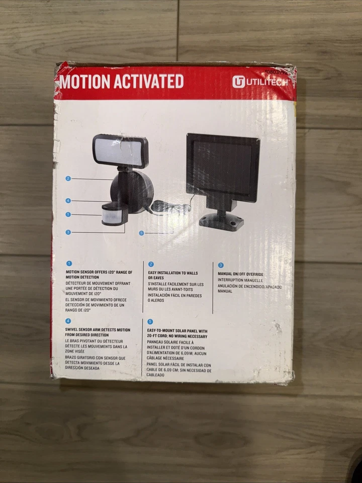 Utilitech Security Light 350-Lumen Integrated LED Motion-Activate Black Solar - Image 3 of 3