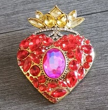 Queen Of Hearts Red Yellow Rhinestone Crown And Heart Gold Tone Brooch Pin