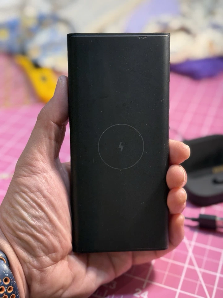 Banco de batería inalámbrico USBC Xiao Mi de 10.000 mAh con base de carga de cabecera Foto 3 de 4