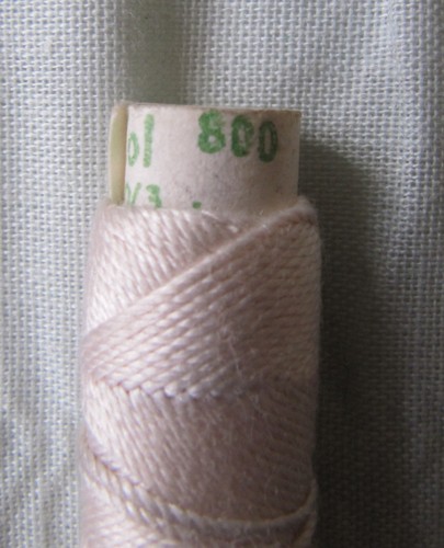 Gutermann Silk Threads (800) Oyster Colour - Picture 7 of 8