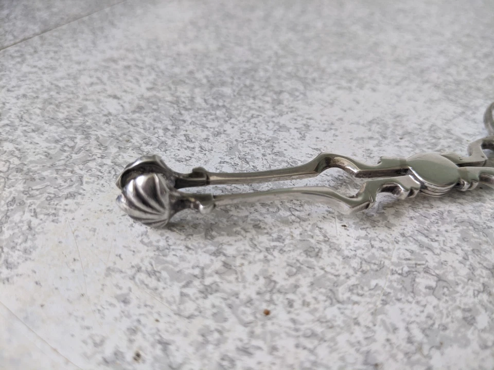 ANTIGUAS PINZAS/PINZAS DE AZÚCAR DE PLATA ESTERLINA ORNAMENTADAS - SELLO BIRMINGHAM 1892 Foto 3 de 4