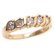 14 Karat Yellow Gold and Diamond Wedding Band Bridal / Anniversary Ring 101-902