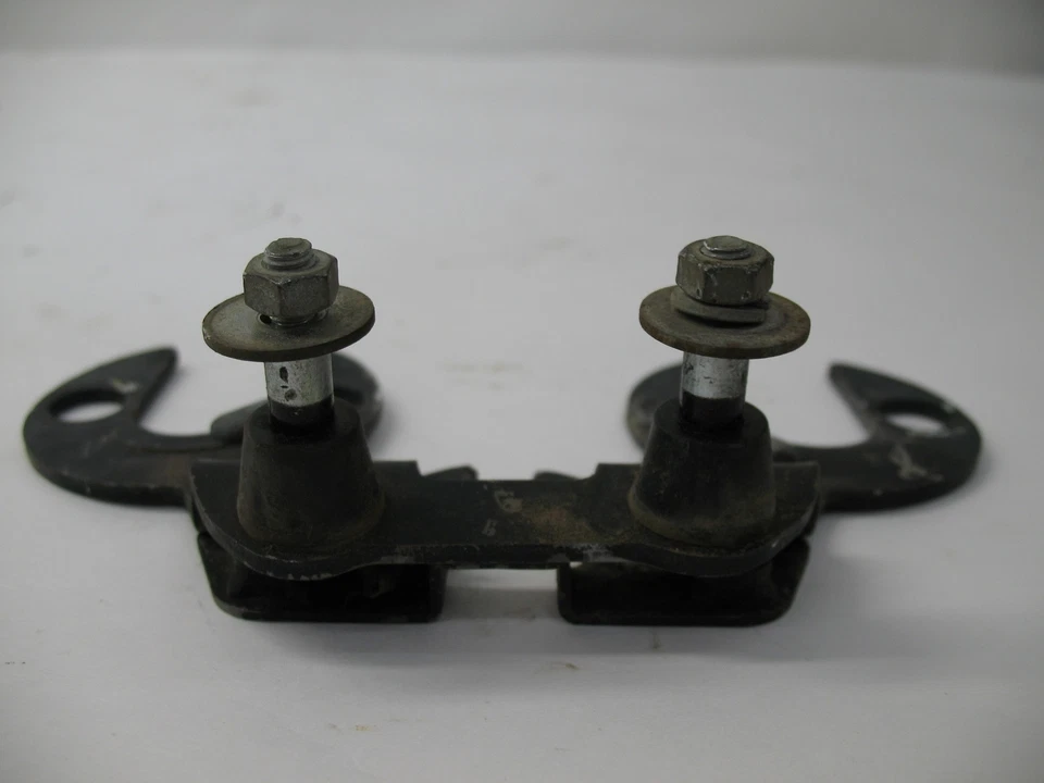 1974 KAWASAKI KS125 KS 125 СПИДОМЕТР ТАХОМЕТР КРОНШТЕЙН 25008-034 - Изображение 3 из 4