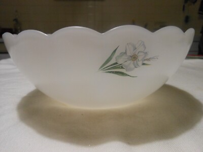 Saladier Ancien Arcopal – Motif Fleur – Verre Blanc