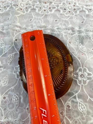 Diseño de hojas de uva compactas Lucite vintage ovaladas - Imagen 3 de 8