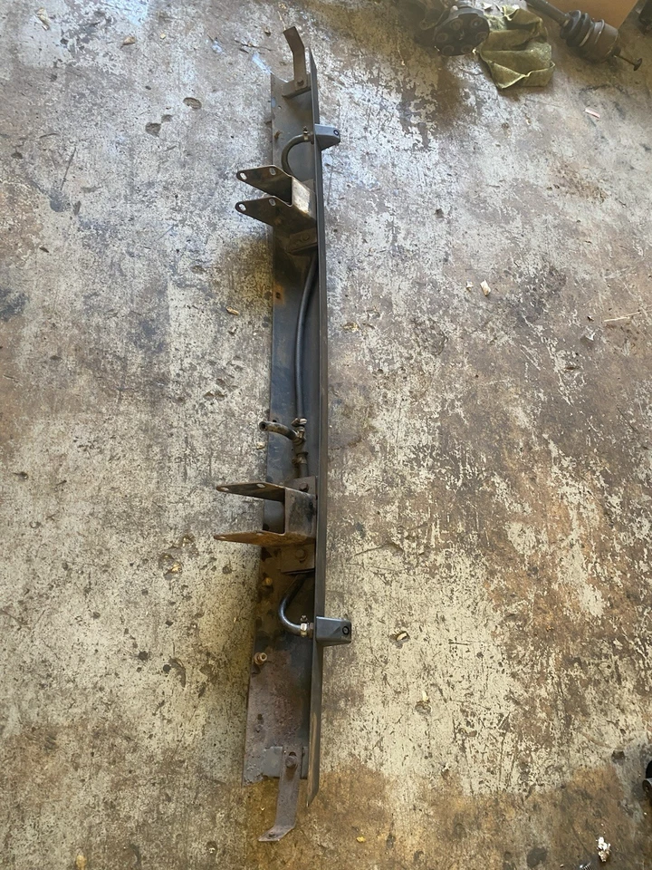 Parachoques delantero Range Rover Classic 1992-95 con boquillas no cromado OEM Foto 4 de 4