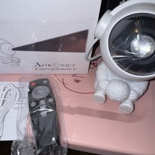 NIB Astronaut Projector Galaxy Starry Sky Night Light Ocean Star LED Lamp Remote