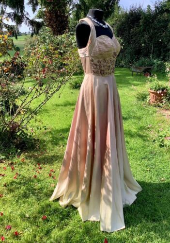 Vintage 1940/50s Oyster Peach Satin Beaded Ball/Evening Gown.